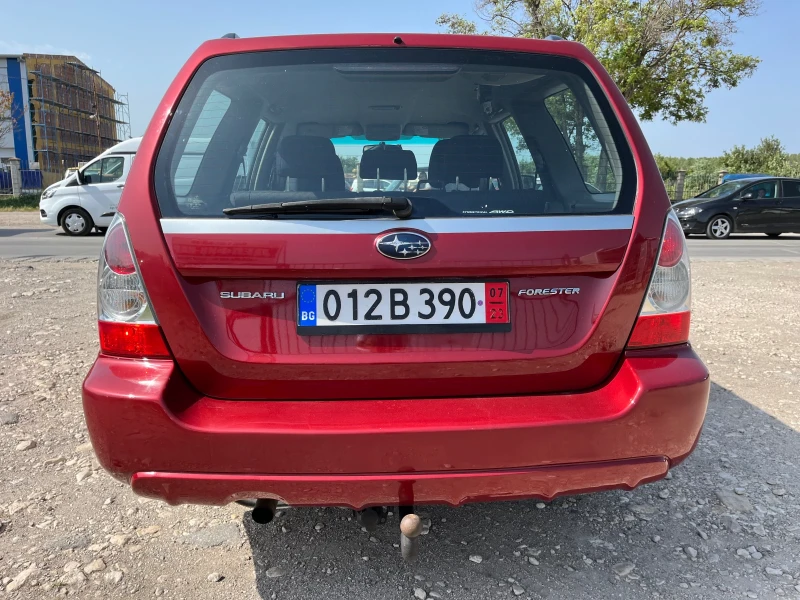 Subaru Forester 2.0R, снимка 4 - Автомобили и джипове - 47407822