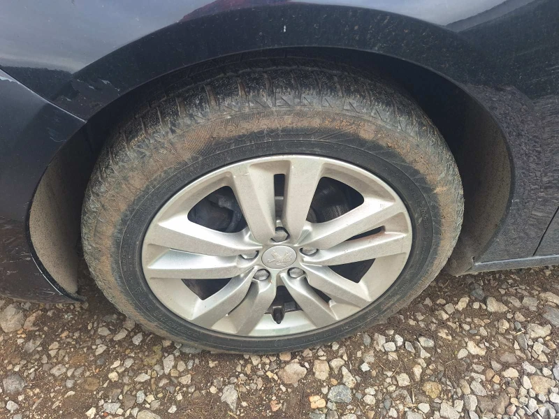 Peugeot 308 1.2 e-thp 130hp, снимка 5 - Автомобили и джипове - 50006280