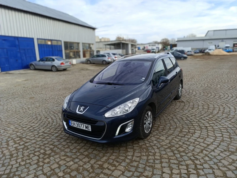 Peugeot 308 1.6eHDI Panorama Navi, снимка 2 - Автомобили и джипове - 48422510