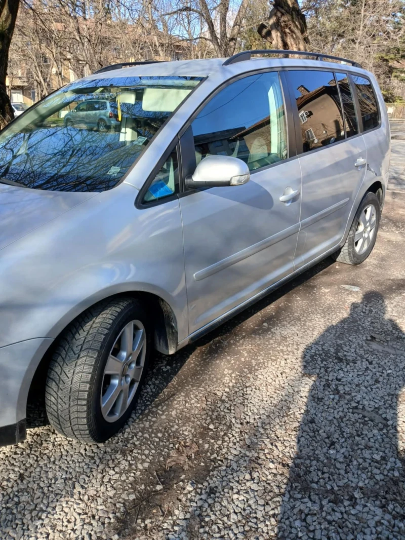 VW Touran, снимка 2 - Автомобили и джипове - 48754790