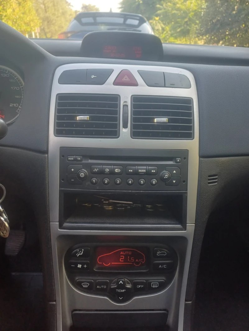 Peugeot 307 SW, снимка 7 - Автомобили и джипове - 52047371