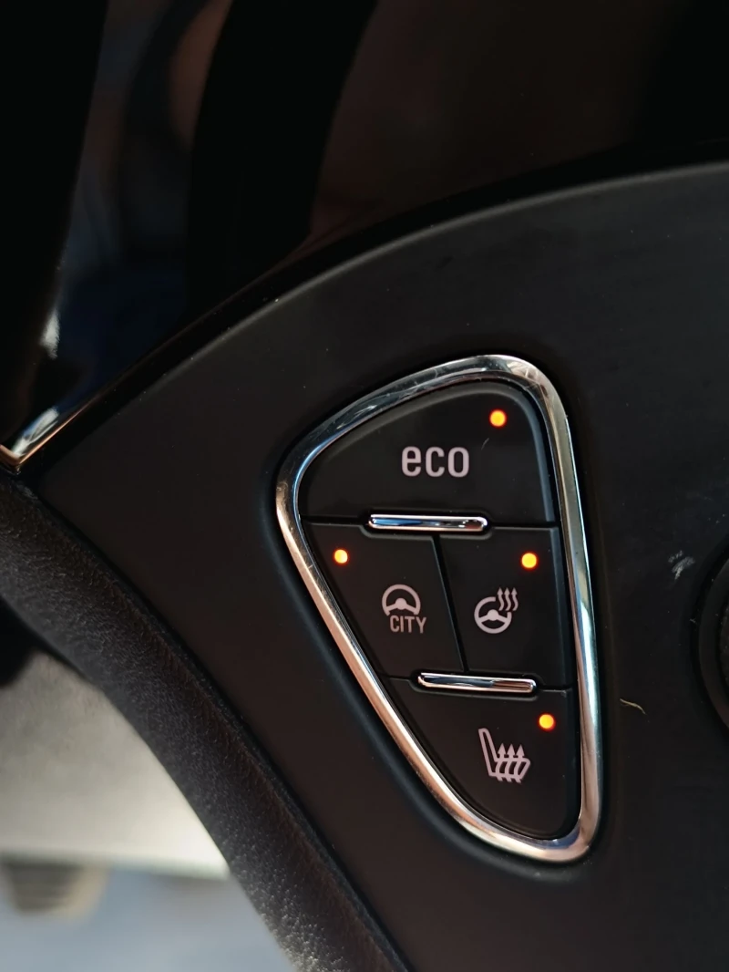 Opel Corsa Klima EURO 6B, снимка 14 - Автомобили и джипове - 51581398