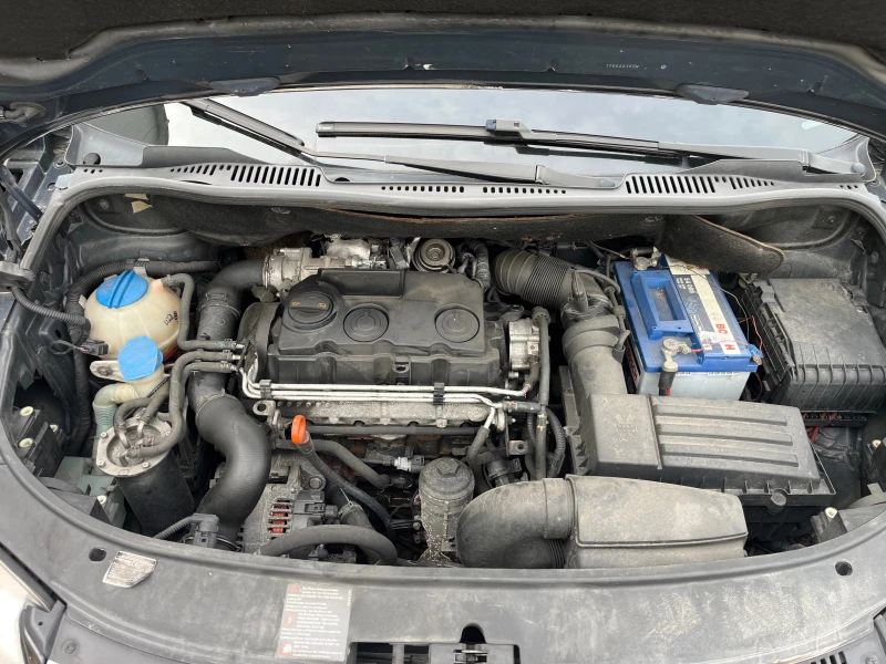 VW Touran 2.0TDI DSG BMM, снимка 9 - Автомобили и джипове - 52172973