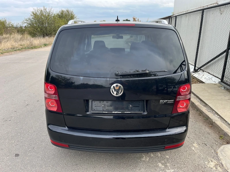 VW Touran 2.0TDI DSG BMM, снимка 8 - Автомобили и джипове - 52172973