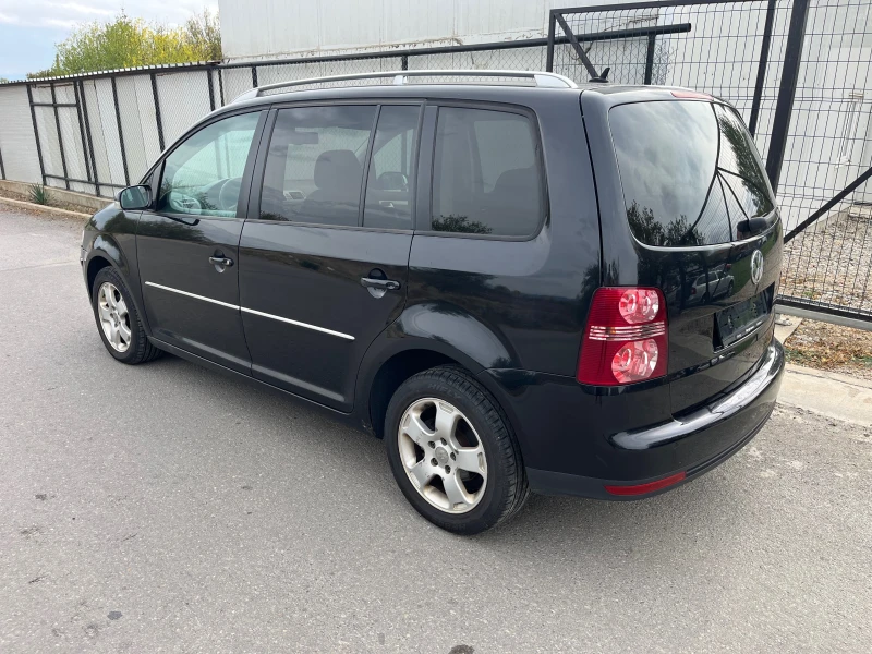 VW Touran 2.0TDI DSG BMM, снимка 5 - Автомобили и джипове - 52172973