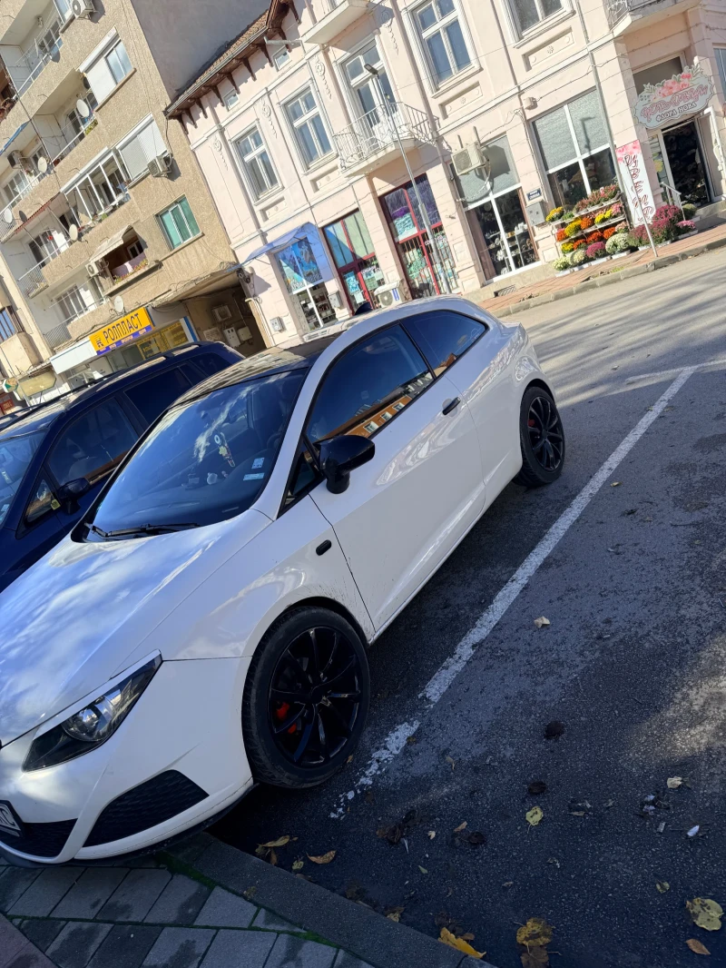 Seat Ibiza, снимка 3 - Автомобили и джипове - 52211541