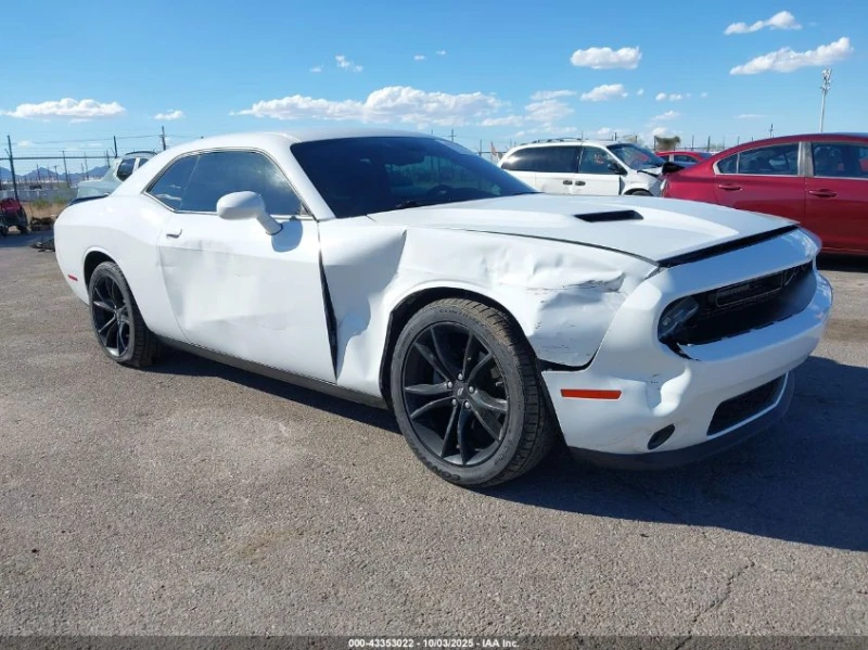 Dodge Challenger 3.6L V-6 DOHC, VVT, 305HP Rear Wheel Drive