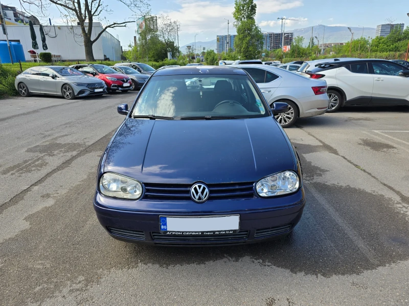 VW Golf 4 16V 105 к.с., снимка 2 - Автомобили и джипове - 52551145