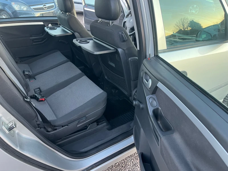 Opel Meriva 1.6i 87кс, снимка 8 - Автомобили и джипове - 52794216