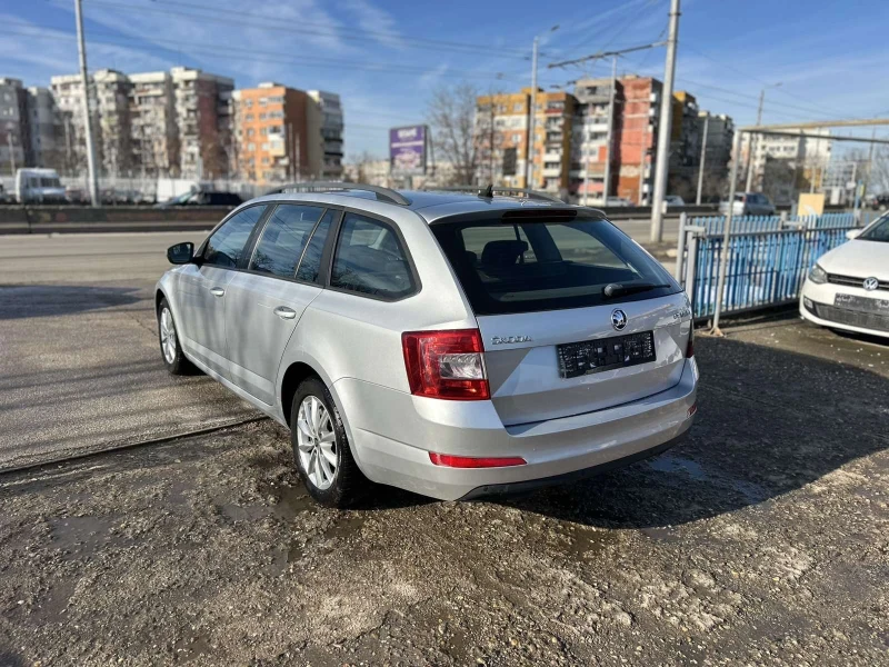 Skoda Octavia, снимка 5 - Автомобили и джипове - 53153630