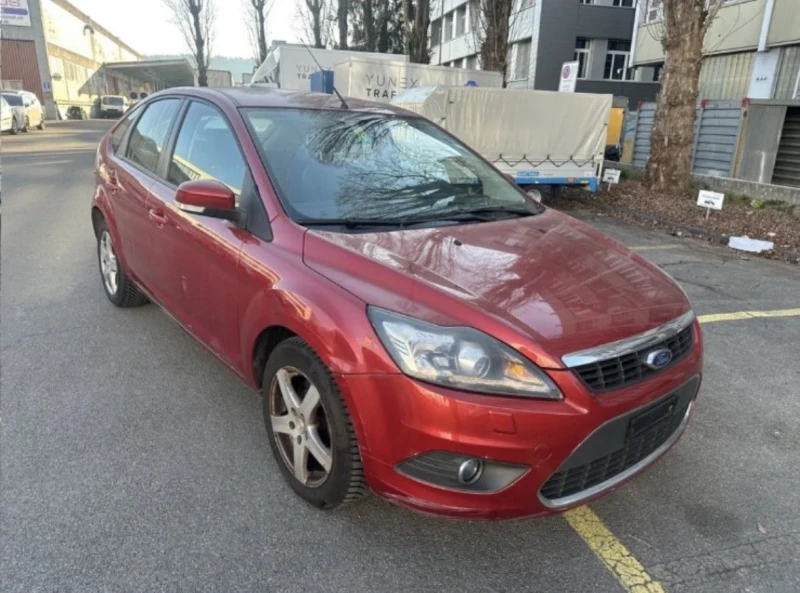 Ford Focus 2.0benzin avtomat, снимка 4 - Автомобили и джипове - 53193893