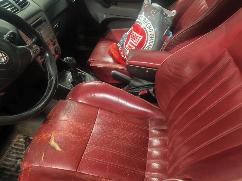 Alfa Romeo 147, снимка 6 - Автомобили и джипове - 53235079