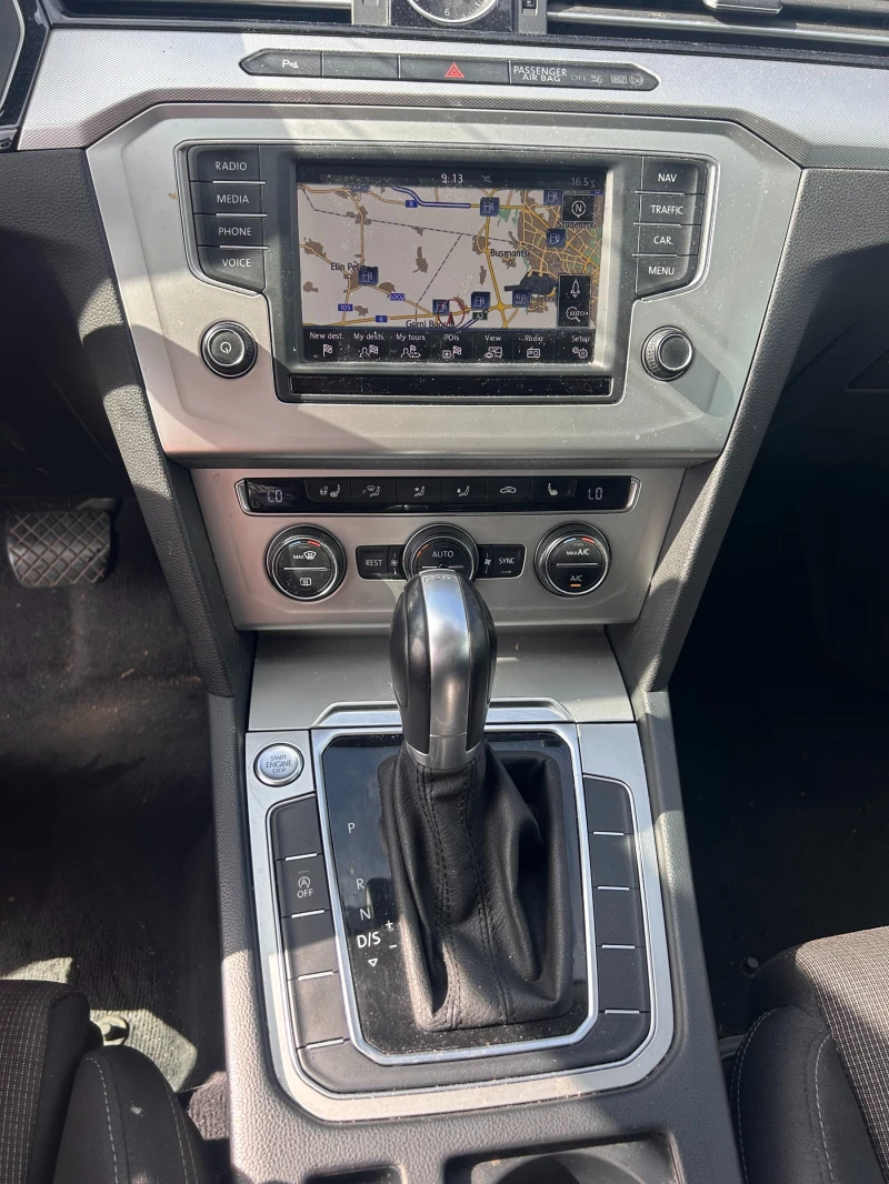 VW Passat 2.0TDI AVTOMAT/NAVI EURO 6 - 16300 лв. - 92907209 | Car24.bg