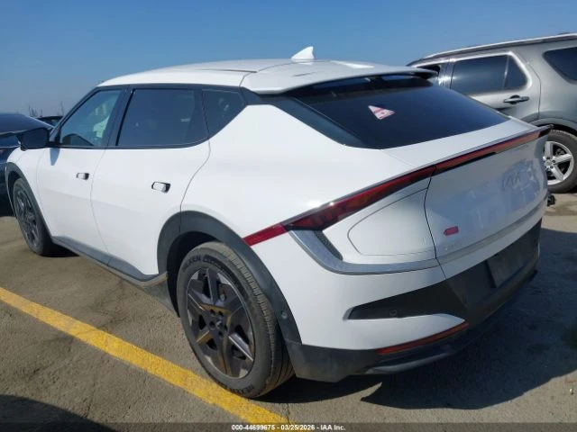 Kia EV6 * LIGHT* LONG* RANGE* RWD* , снимка 6 - Автомобили и джипове - 54608476