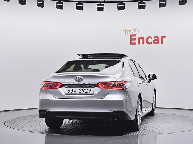 Toyota Camry 2.5 XV70 �������| ���������| �������� | Mobile.bg � ����������� 4
