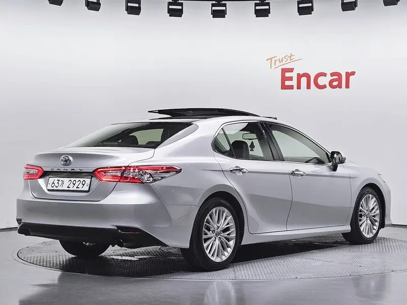 Toyota Camry 2.5 XV70 �������| ���������| �������� | Mobile.bg � ����������� 2