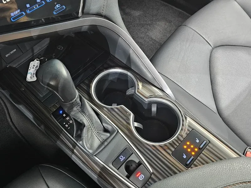 Toyota Camry 2.5 XV70 �������| ���������| �������� | Mobile.bg � ����������� 9