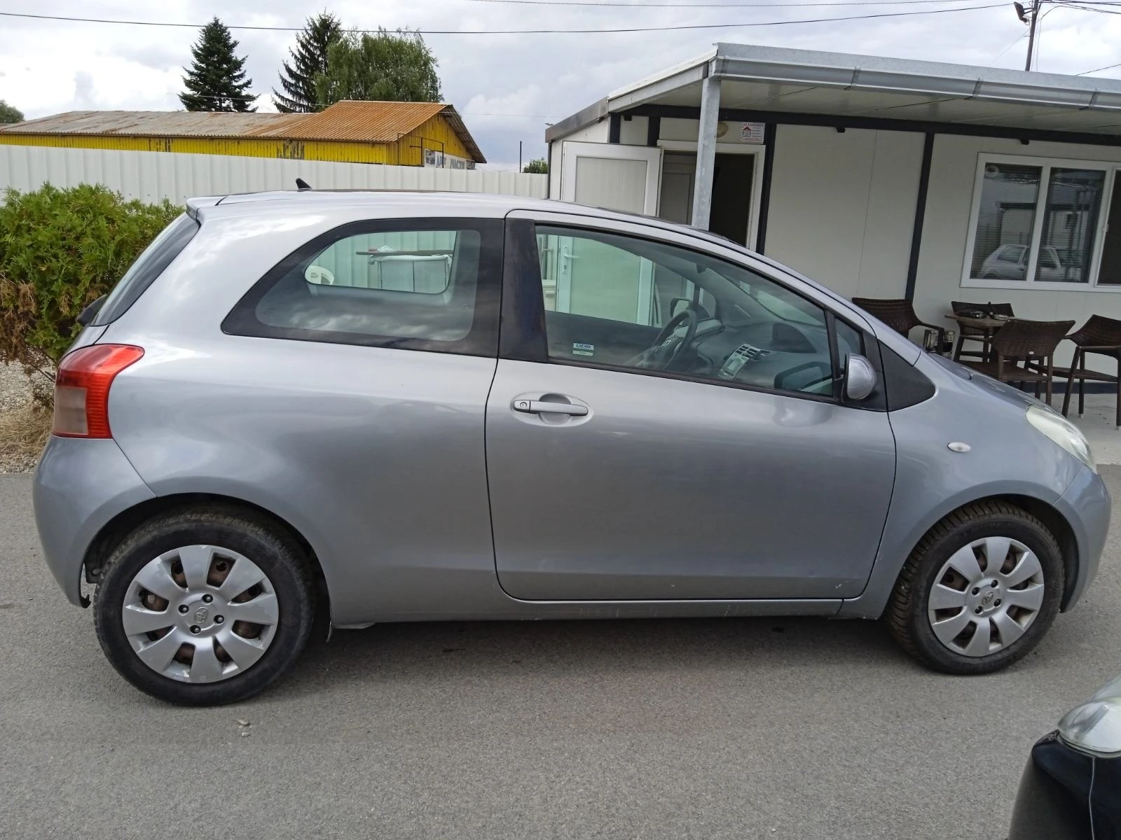 Toyota Yaris 1.3 i - изображение 2