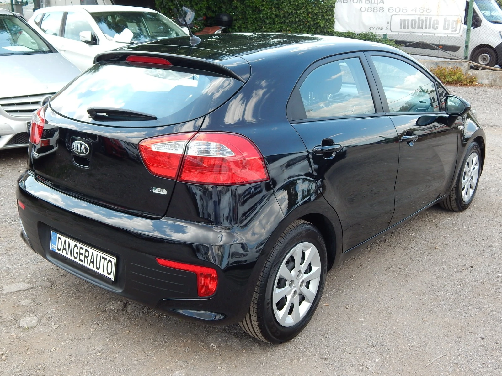 Kia Rio 1.2i* ГАЗ* ПЕРФЕКТНА*  - изображение 4