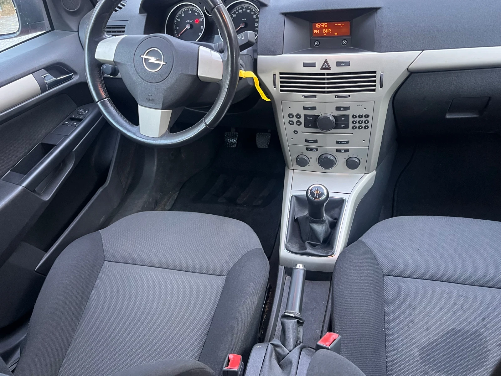 Opel Astra 1.6i KLIMATIK - изображение 9