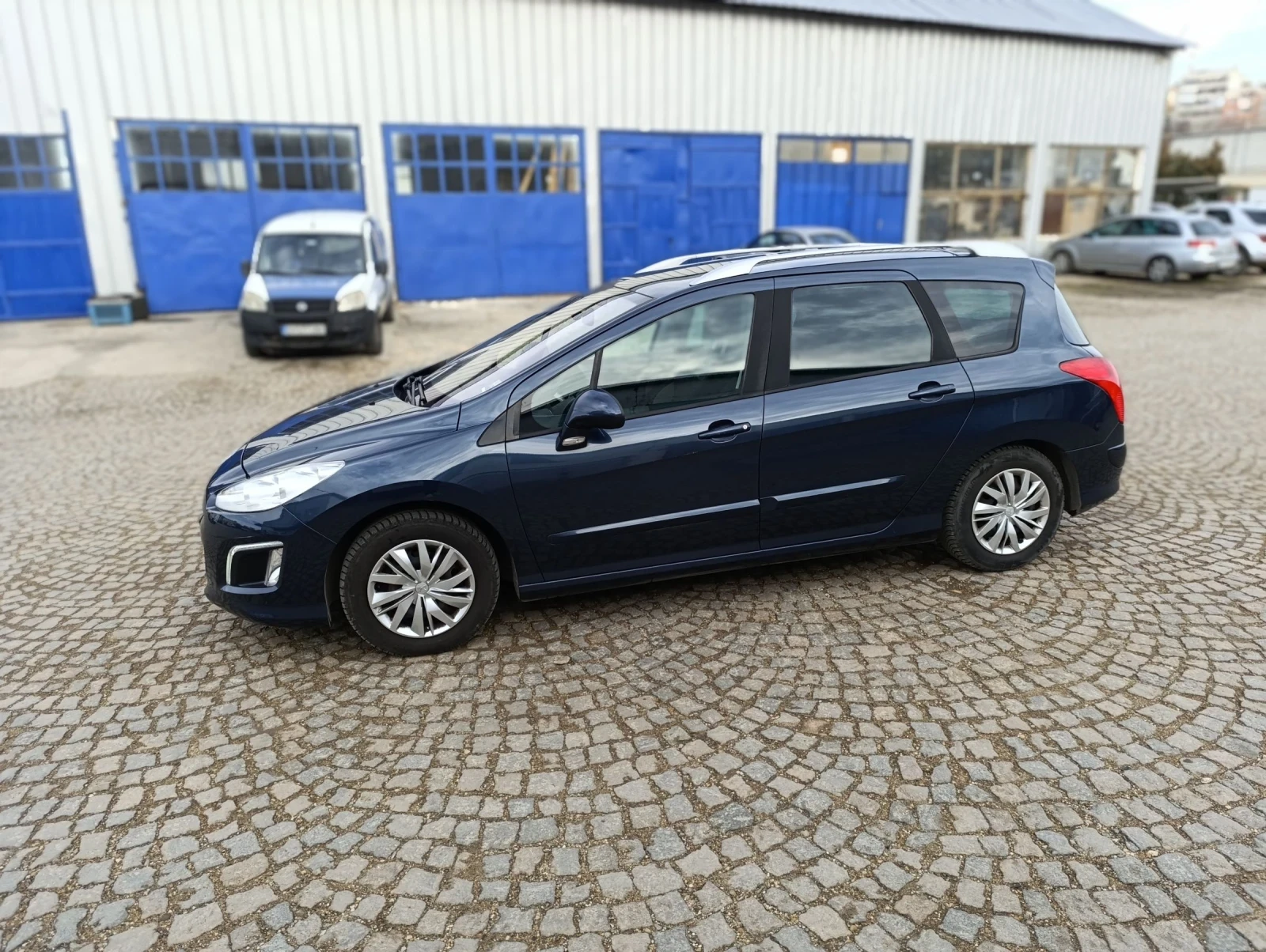Peugeot 308 1.6eHDI Panorama Navi - изображение 3