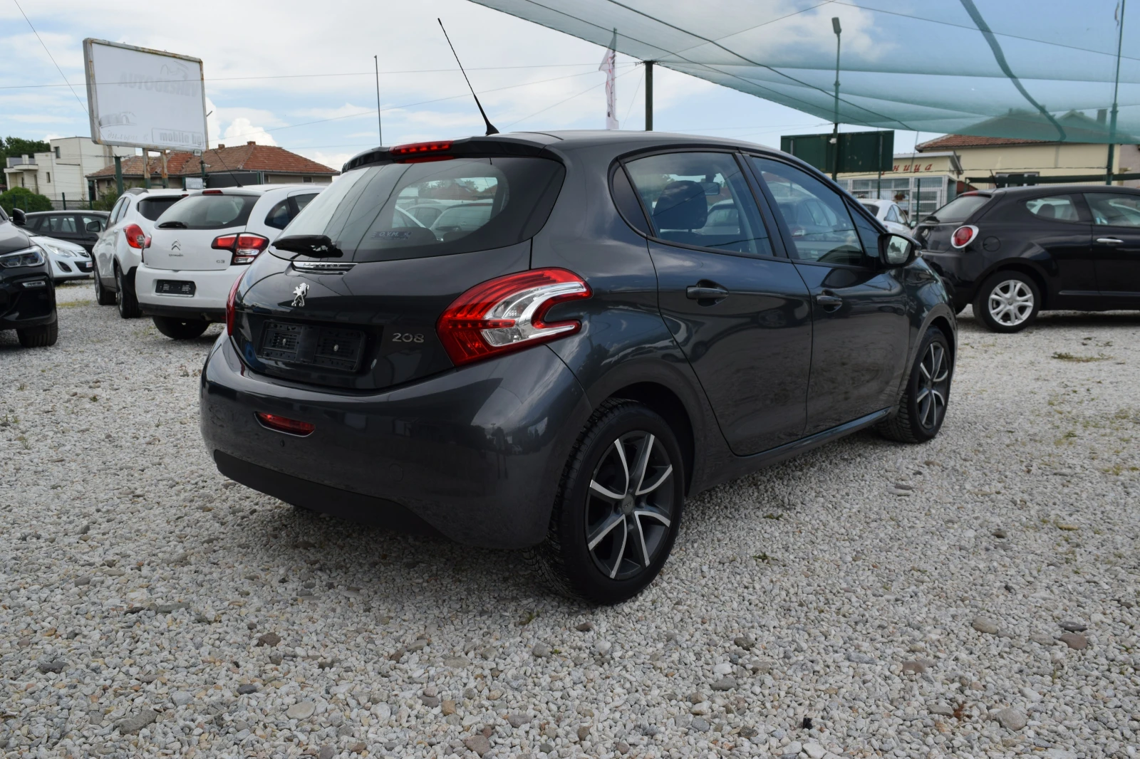Peugeot 208 1.4HDI - изображение 7