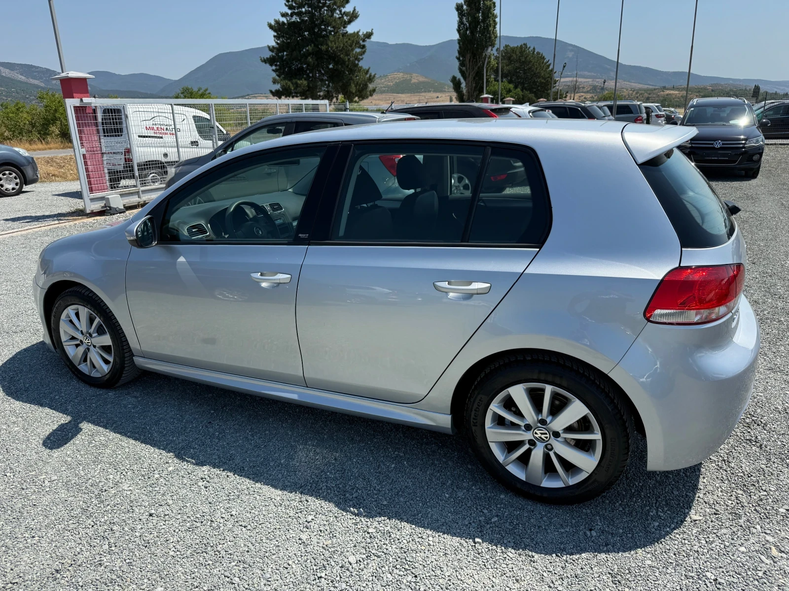 VW Golf (KATO НОВА) - изображение 9