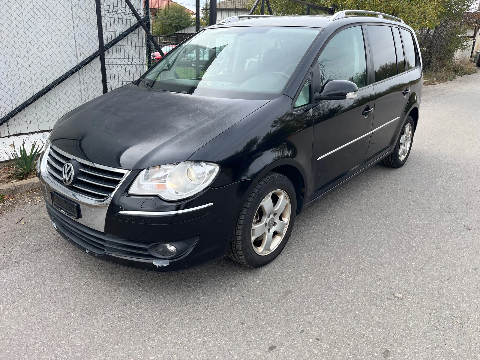 VW Touran 2.0TDI DSG BMM - изображение 3