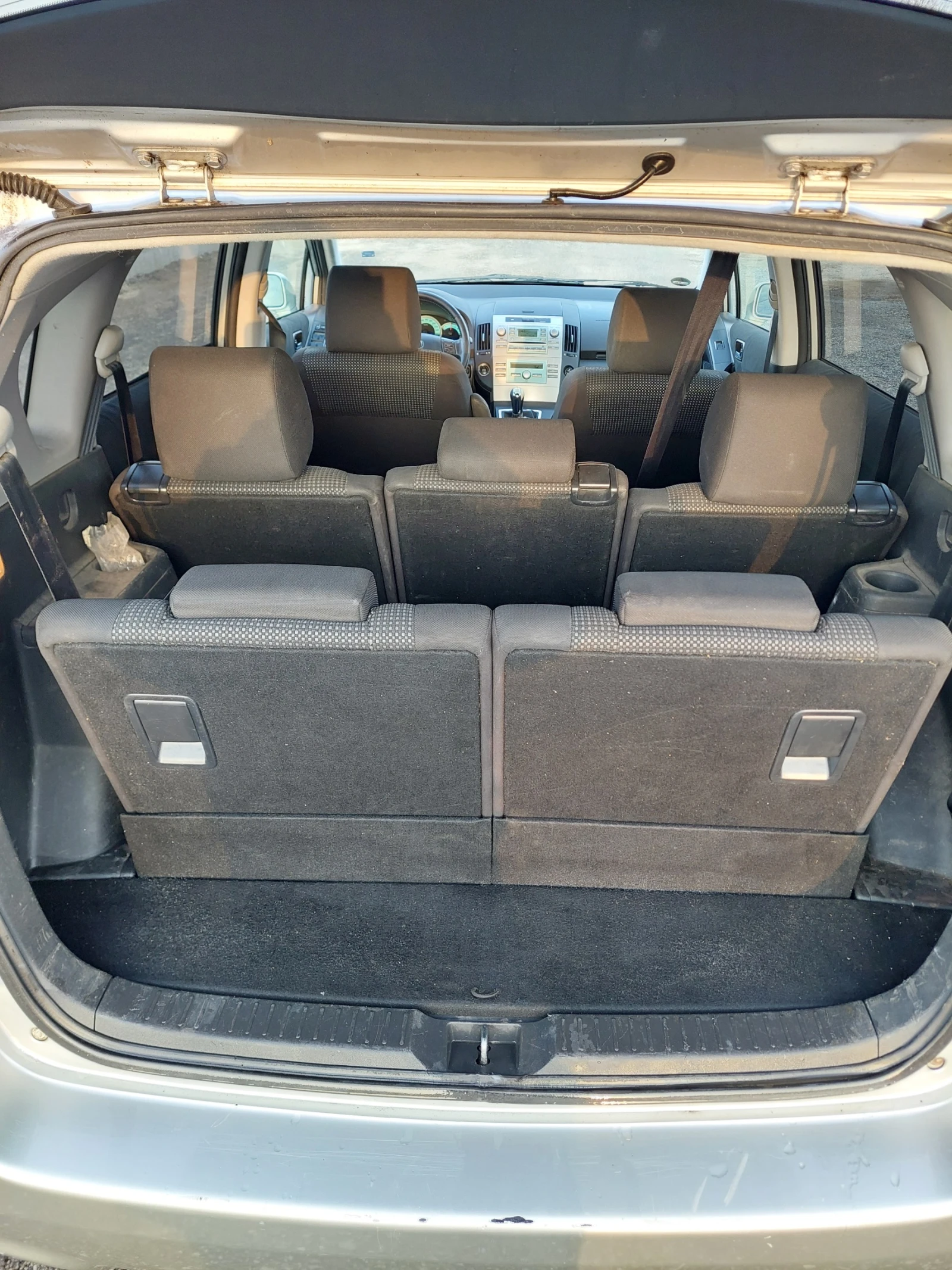 Toyota Corolla verso 2.2 D-CAT | Mobile.bg — изображение 12