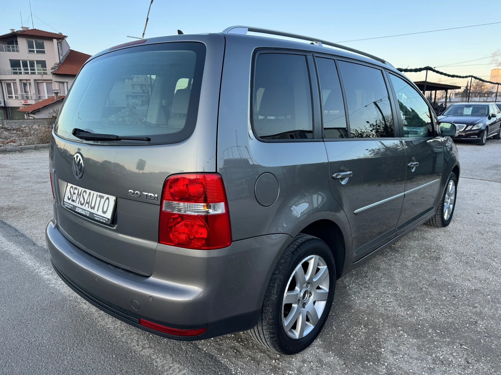 VW Touran 2.0 TDI HIGHLINE  ��� ��������e | Mobile.bg � ����������� 6
