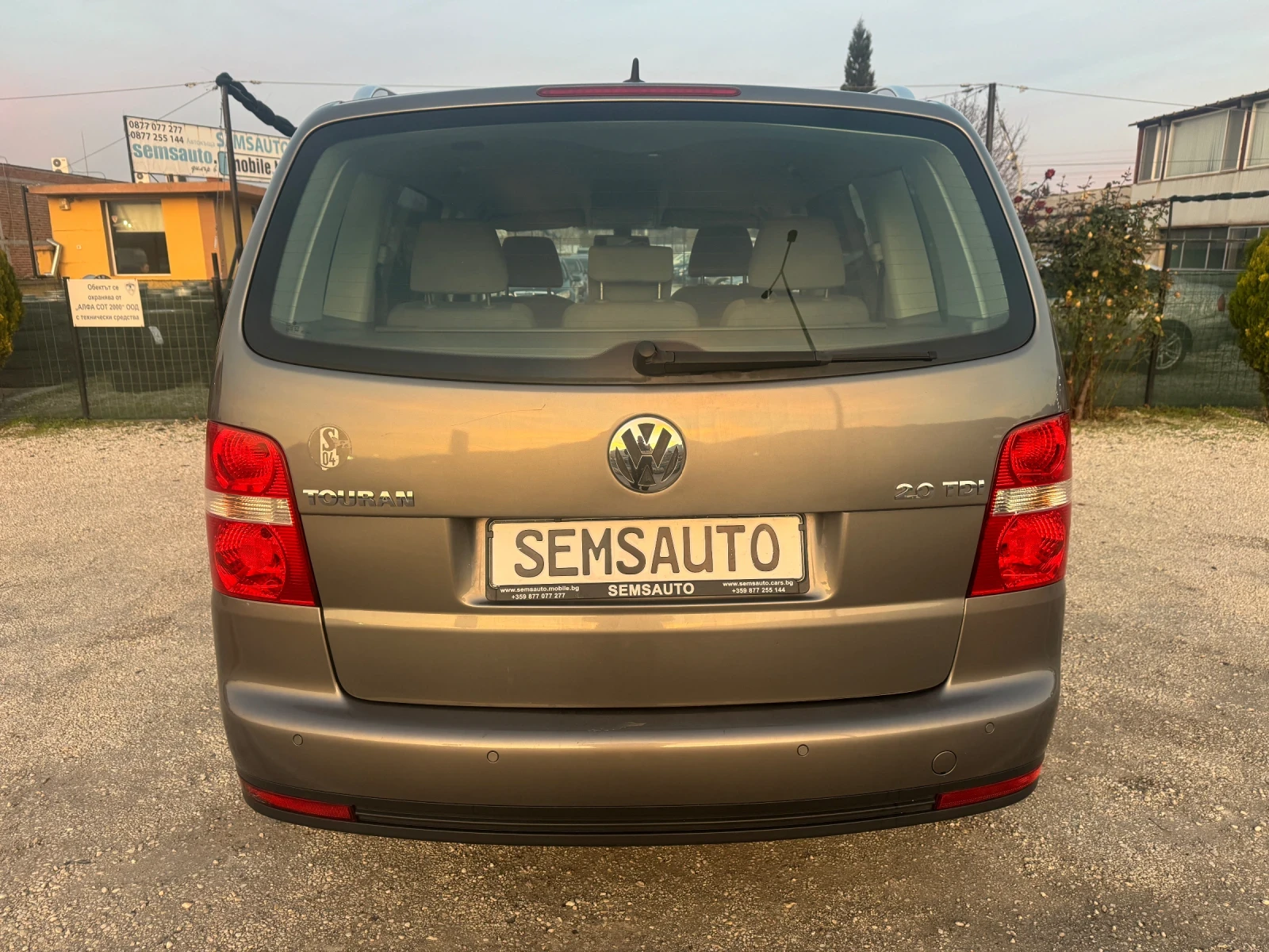 VW Touran 2.0 TDI HIGHLINE  ТОП състояниe - изображение 5