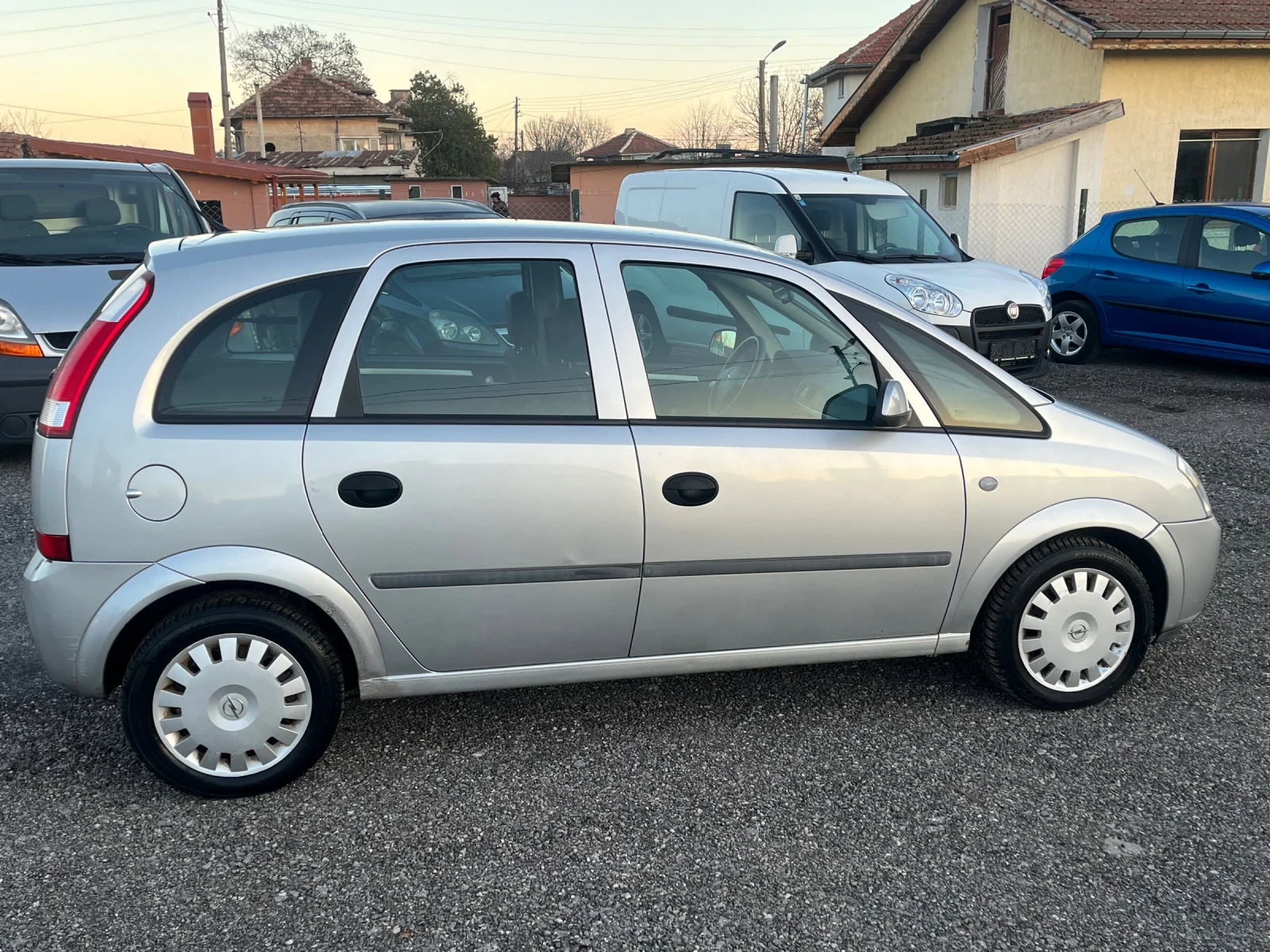 Opel Meriva 1.6i 87кс - изображение 4