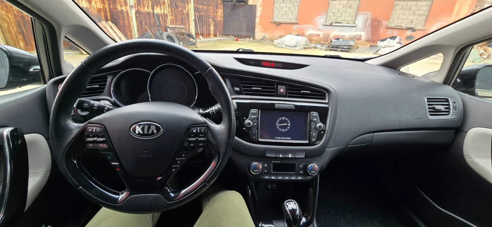 Kia Ceed 1.6 110�.�. CRDI | Mobile.bg � ����������� 9