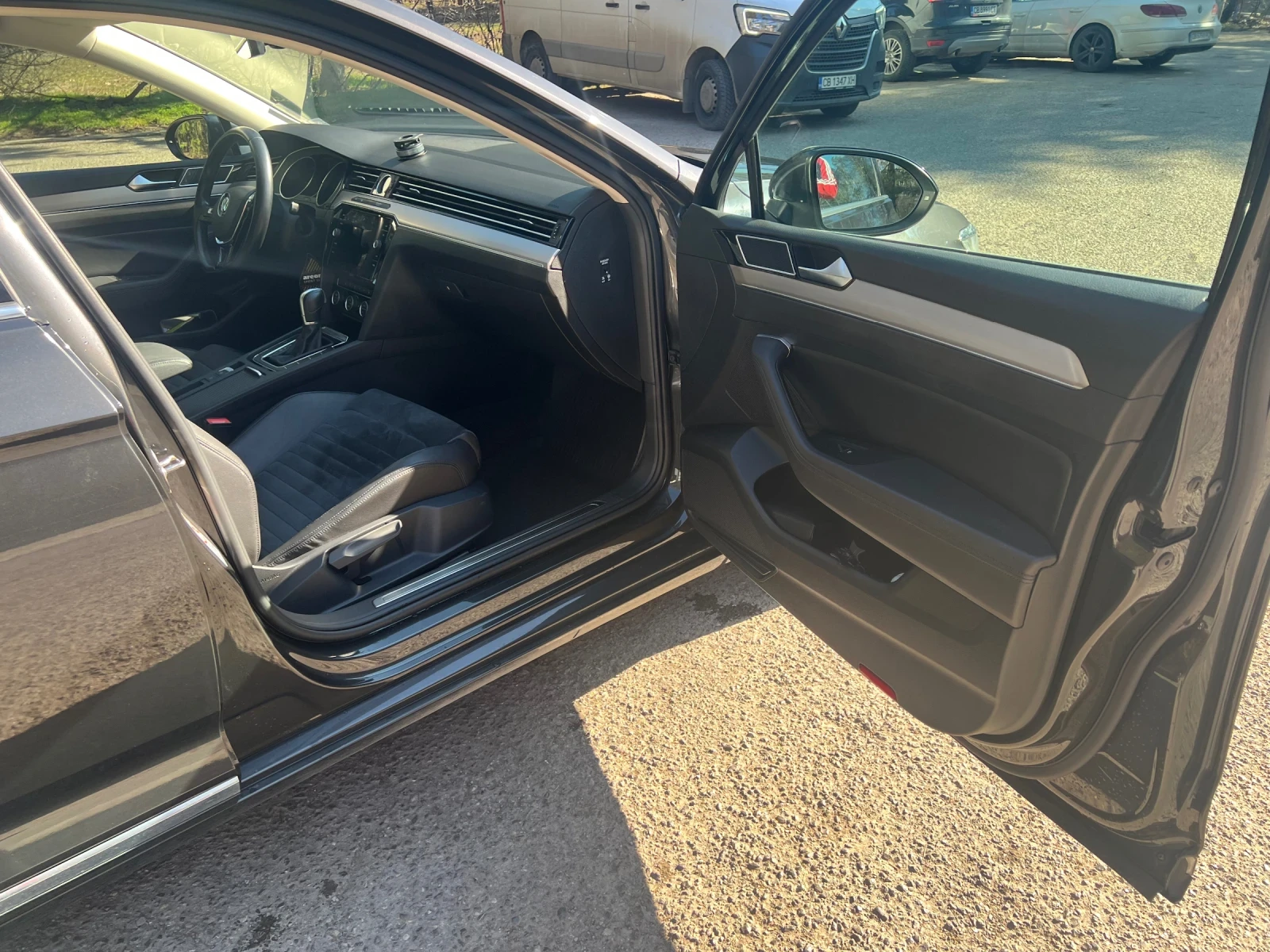 VW Passat (B8), снимка 11 - Автомобили и джипове - 53662334