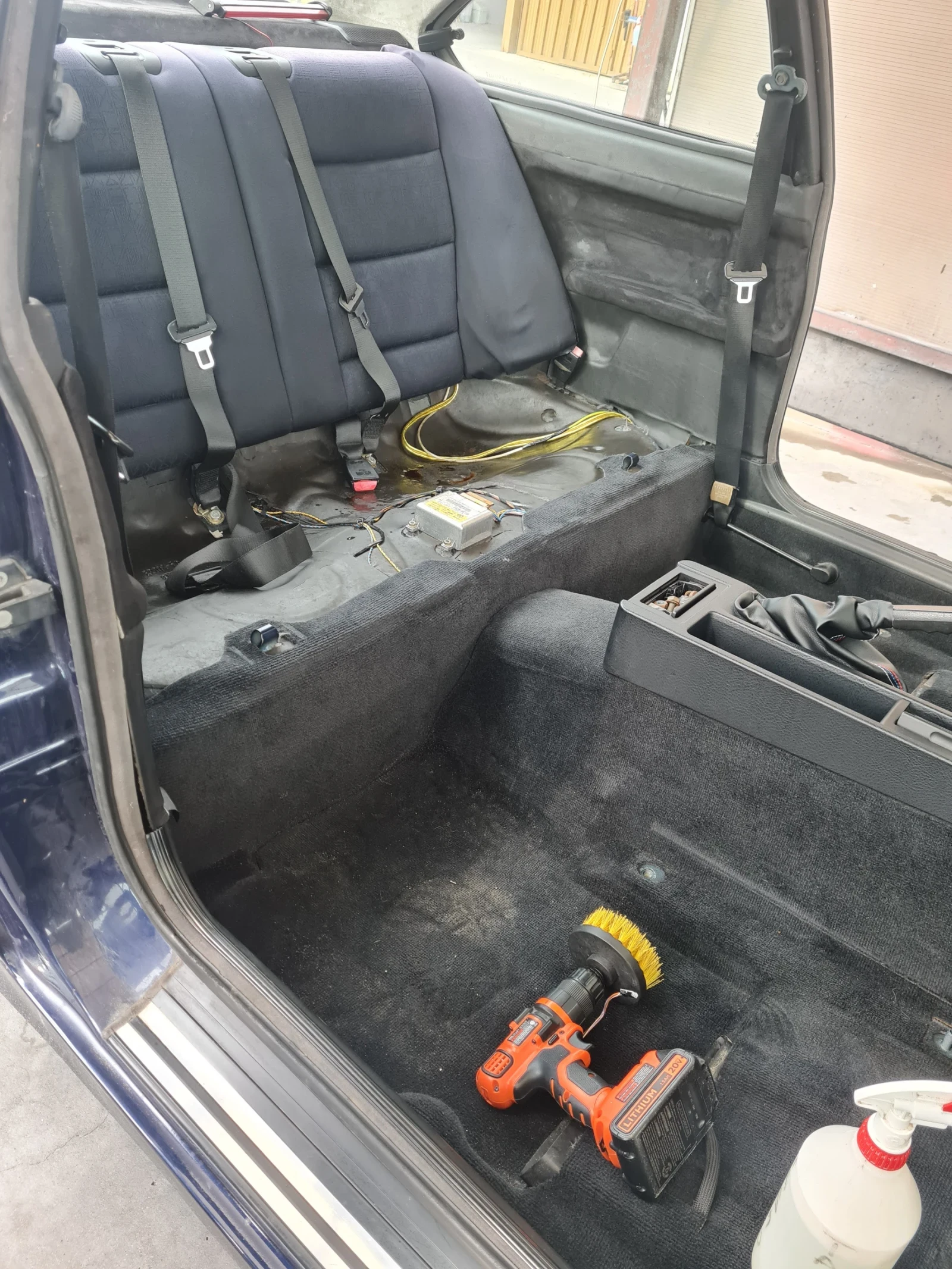 BMW 316 Купе, снимка 17 - Автомобили и джипове - 53854689