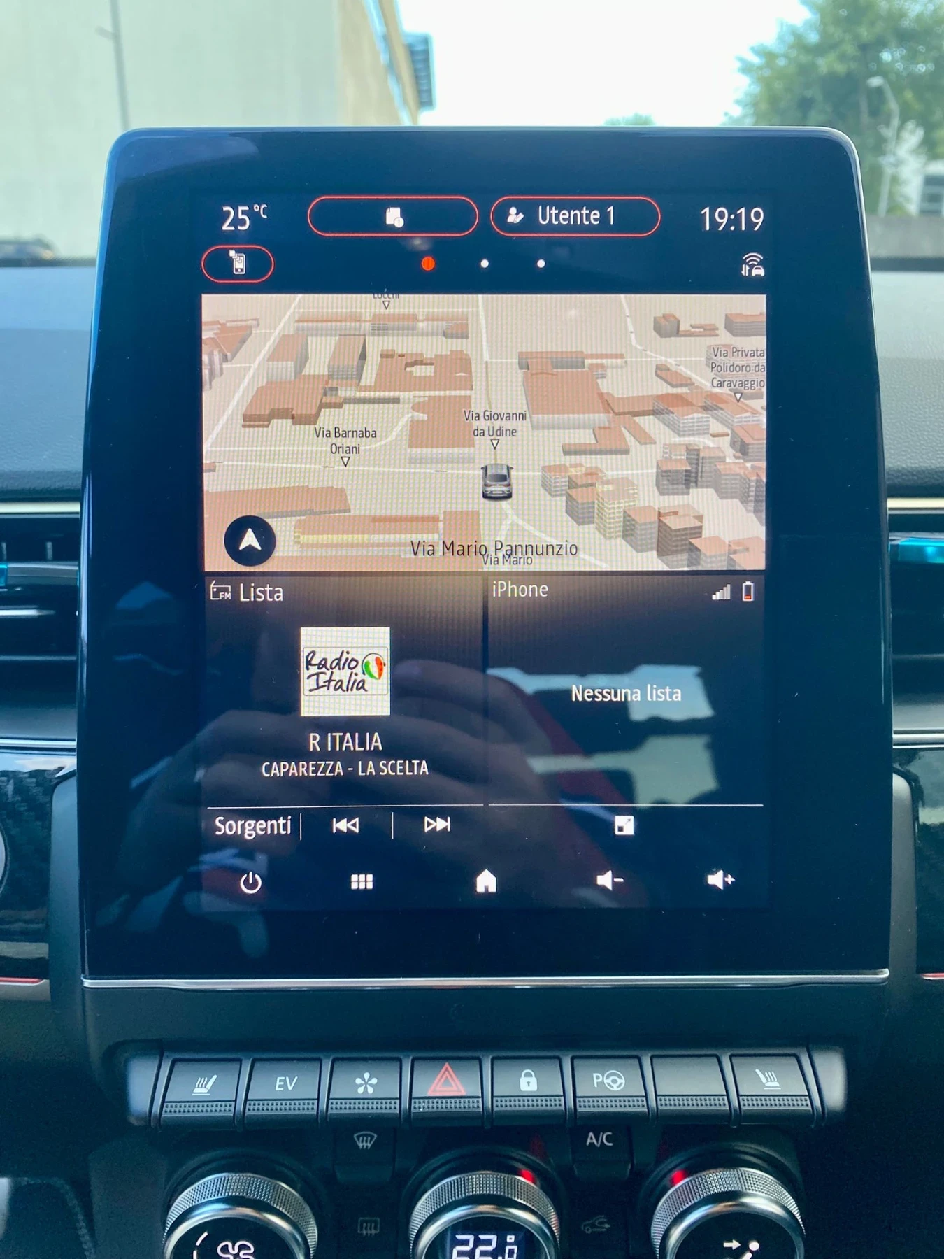 Renault Arkana Full Hybrid E-Tech Engineered Fast Track, снимка 12 - Автомобили и джипове - 53911961