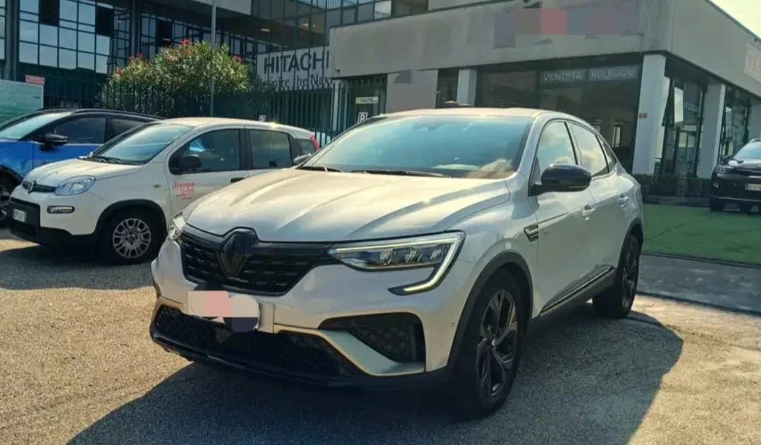 Renault Arkana Full Hybrid E-Tech Engineered Fast Track, снимка 2 - Автомобили и джипове - 53911961