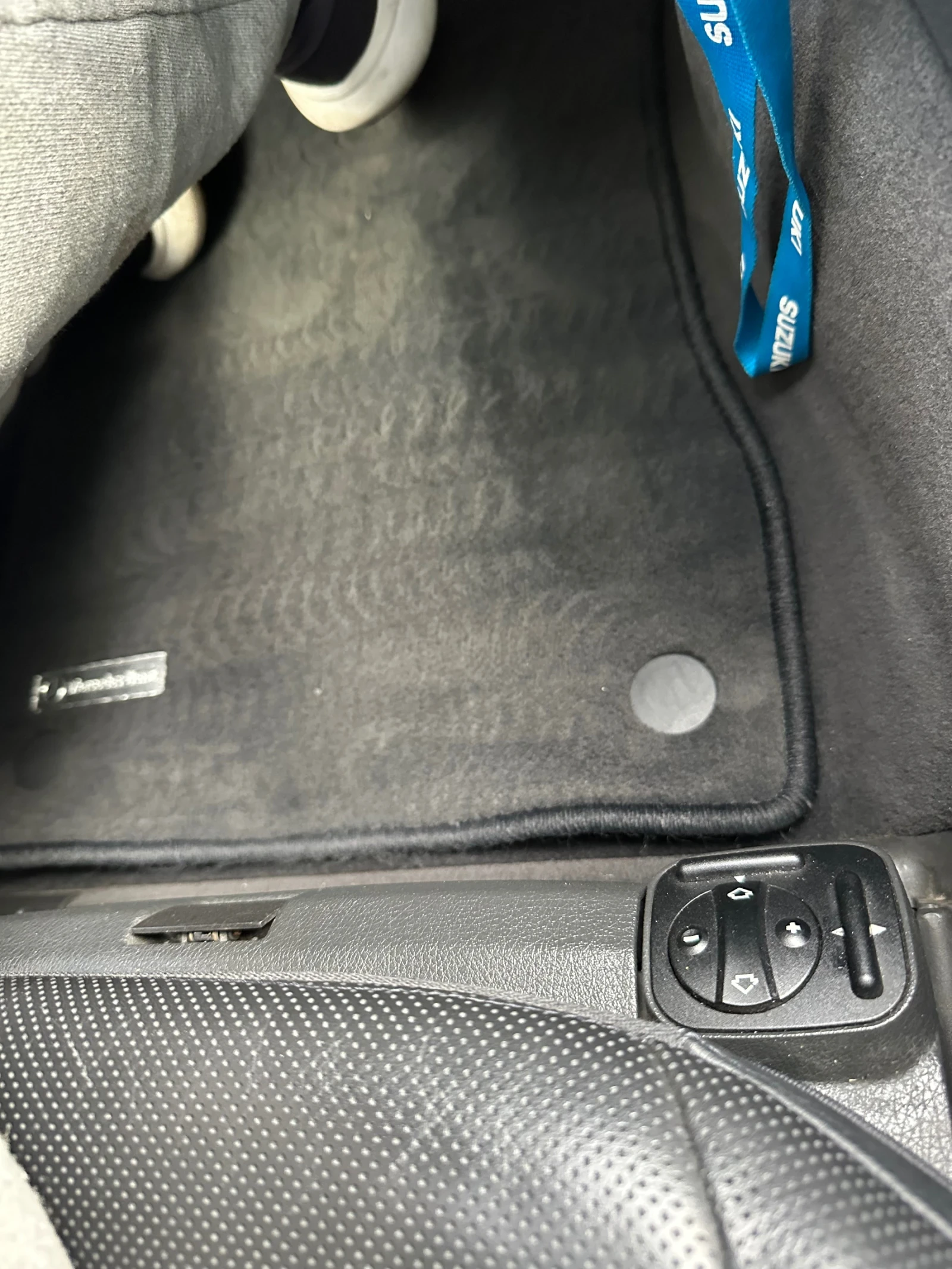 Mercedes-Benz E 500 7g tronik на задно, снимка 13 - Автомобили и джипове - 53951629