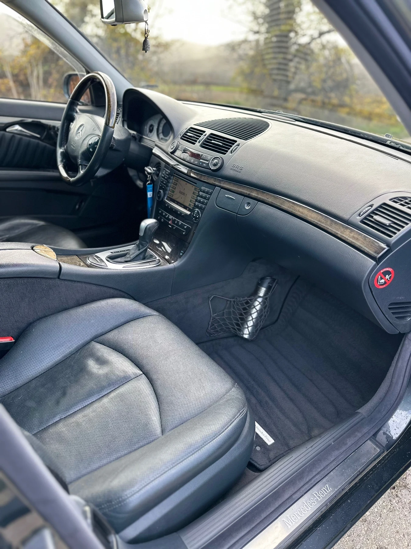 Mercedes-Benz E 500 7g tronik на задно, снимка 6 - Автомобили и джипове - 53951629