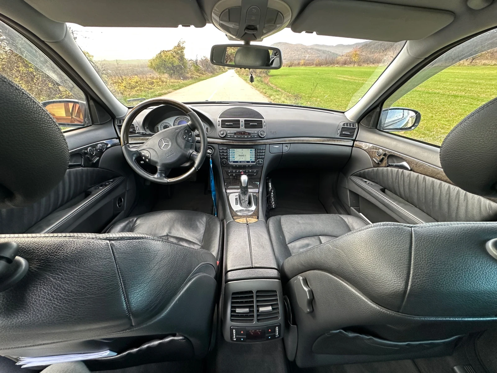 Mercedes-Benz E 500 7g tronik на задно, снимка 14 - Автомобили и джипове - 53951629