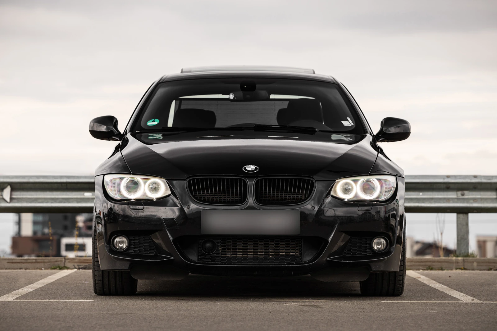 BMW 330 Фейс, Фул екстри, снимка 2 - Автомобили и джипове - 54029586