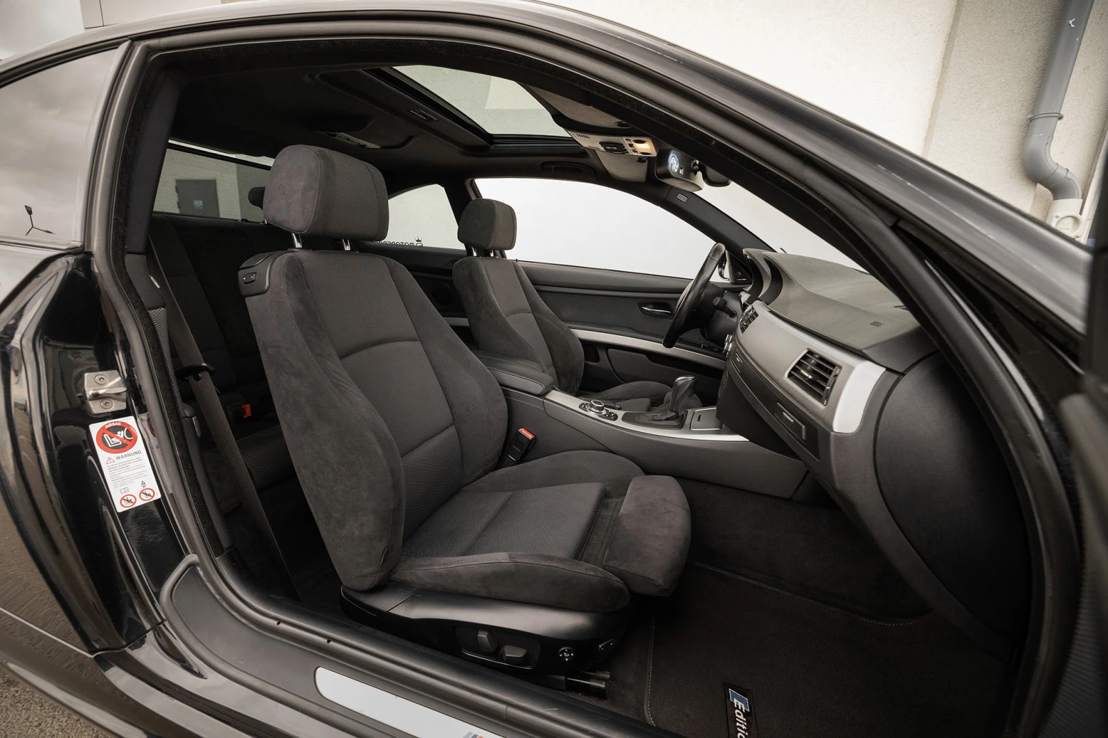 BMW 330 Фейс, Фул екстри, снимка 11 - Автомобили и джипове - 54029586