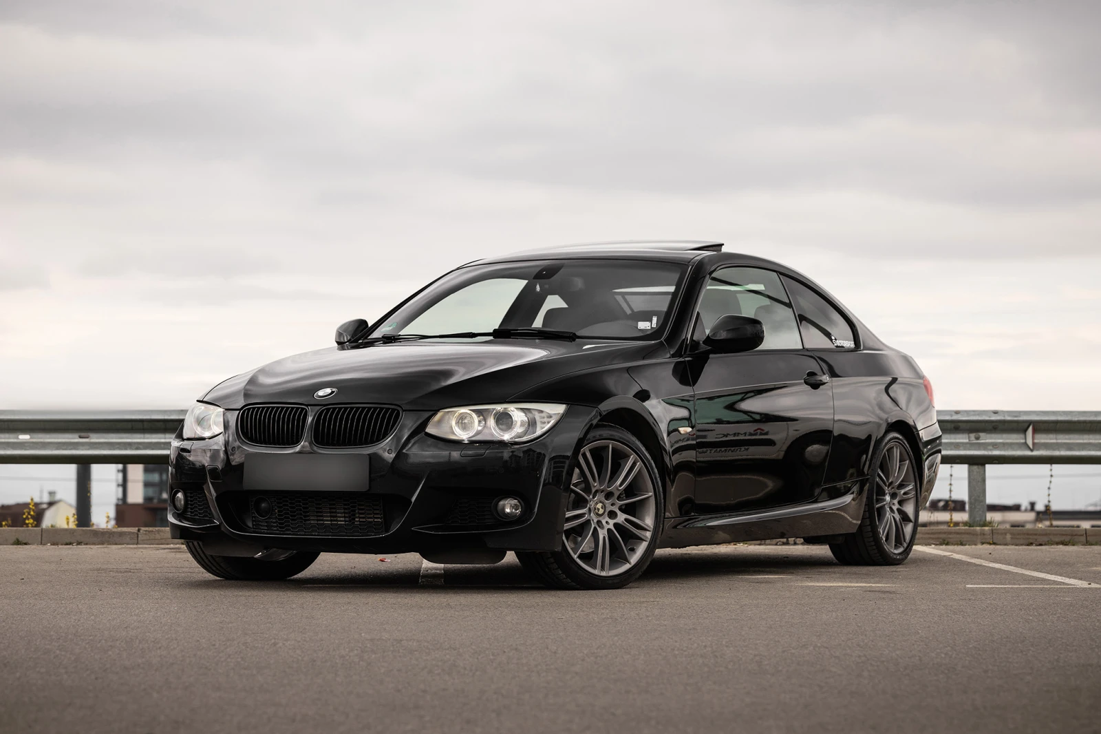 BMW 330 Фейс, Фул екстри