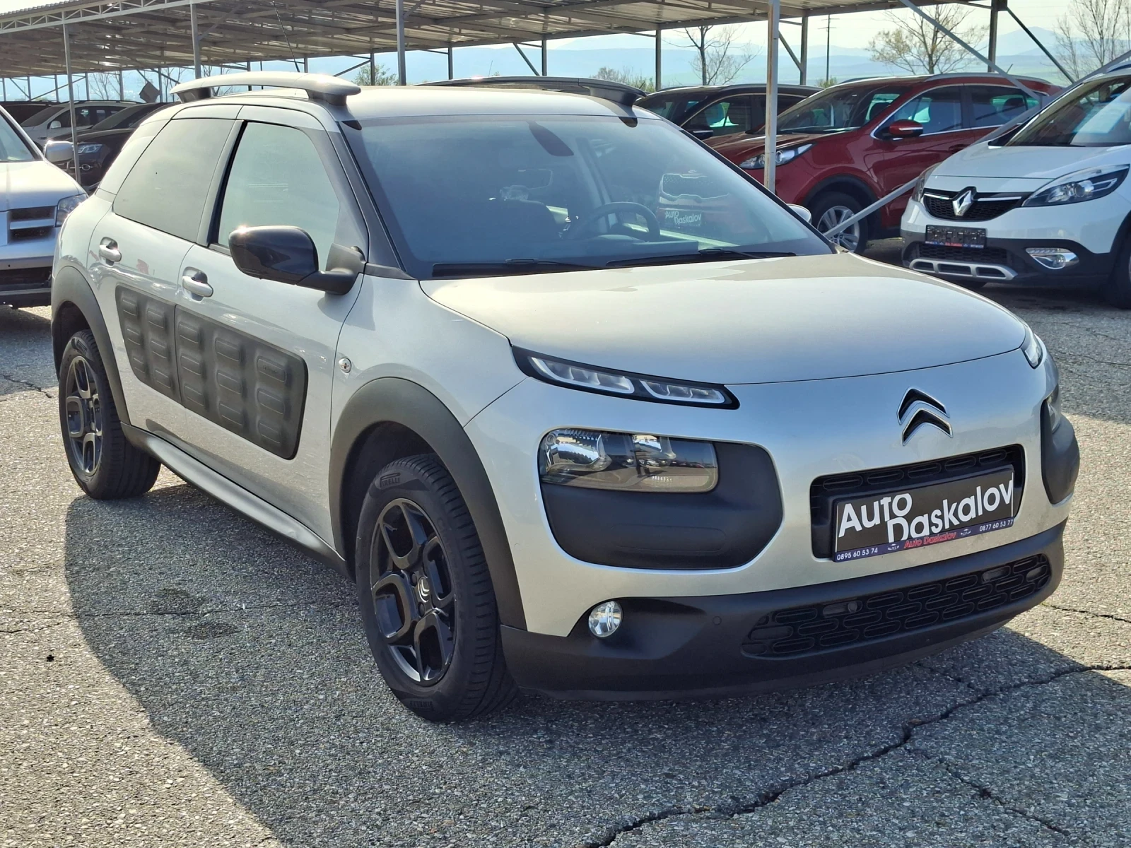 Citroen C4 Cactus 1, 2 i, снимка 3 - Автомобили и джипове - 54196705