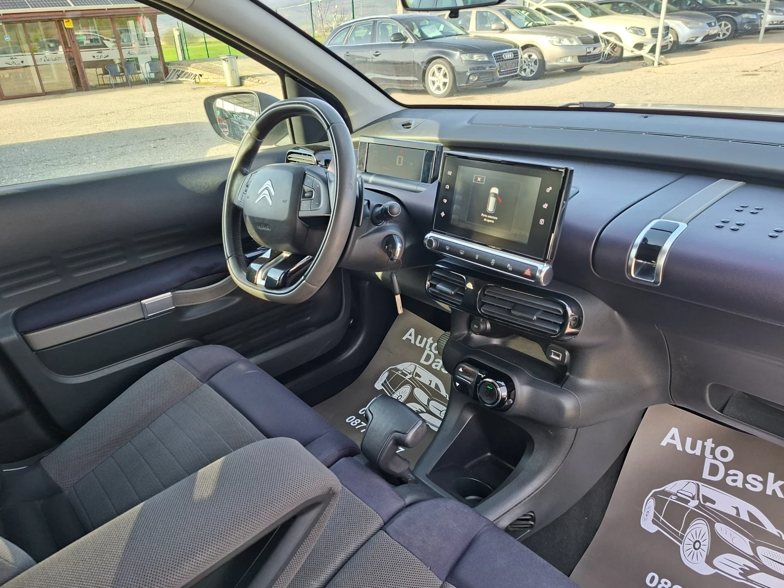 Citroen C4 Cactus 1, 2 i, снимка 17 - Автомобили и джипове - 54196705