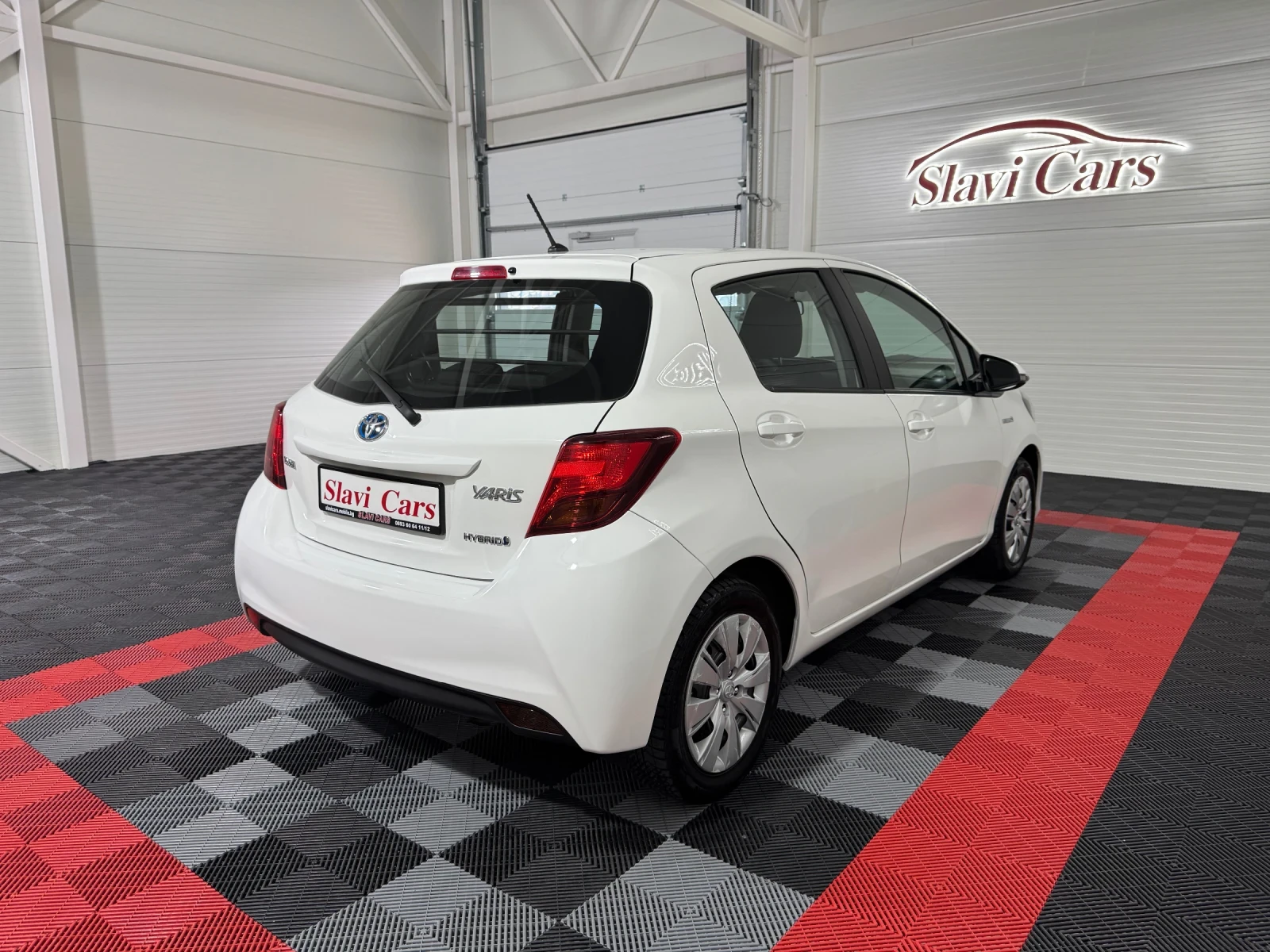 Toyota Yaris 1.5 HYBRID - AUTOMATIC - EURO 6B - 150.000 km! | Mobile.bg � ����������� 6