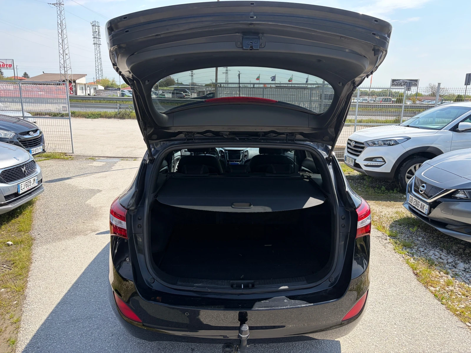 Hyundai I30 1.6d Automatic TOP, снимка 11 - Автомобили и джипове - 54358985