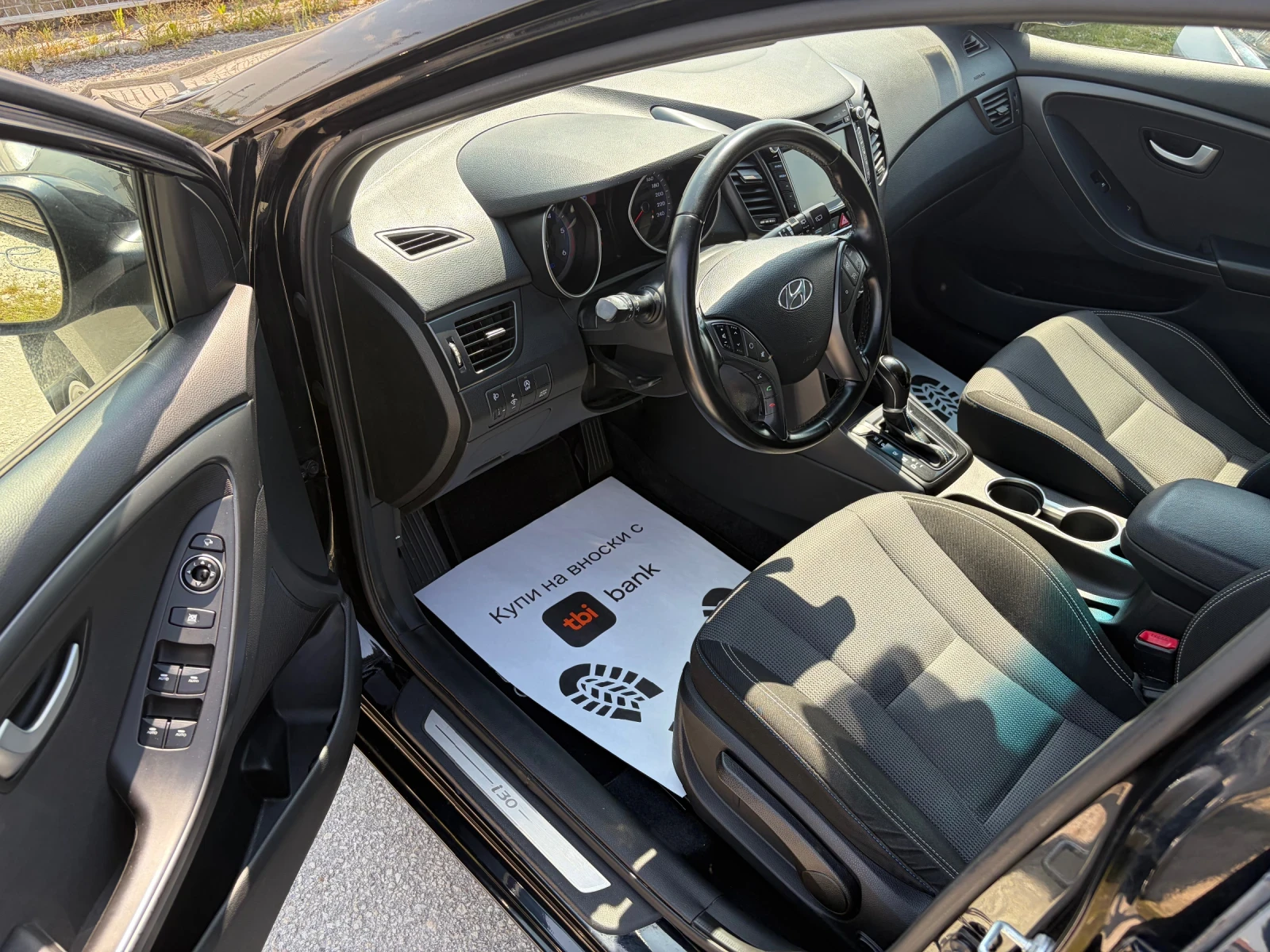 Hyundai I30 1.6d Automatic TOP, снимка 7 - Автомобили и джипове - 54358985