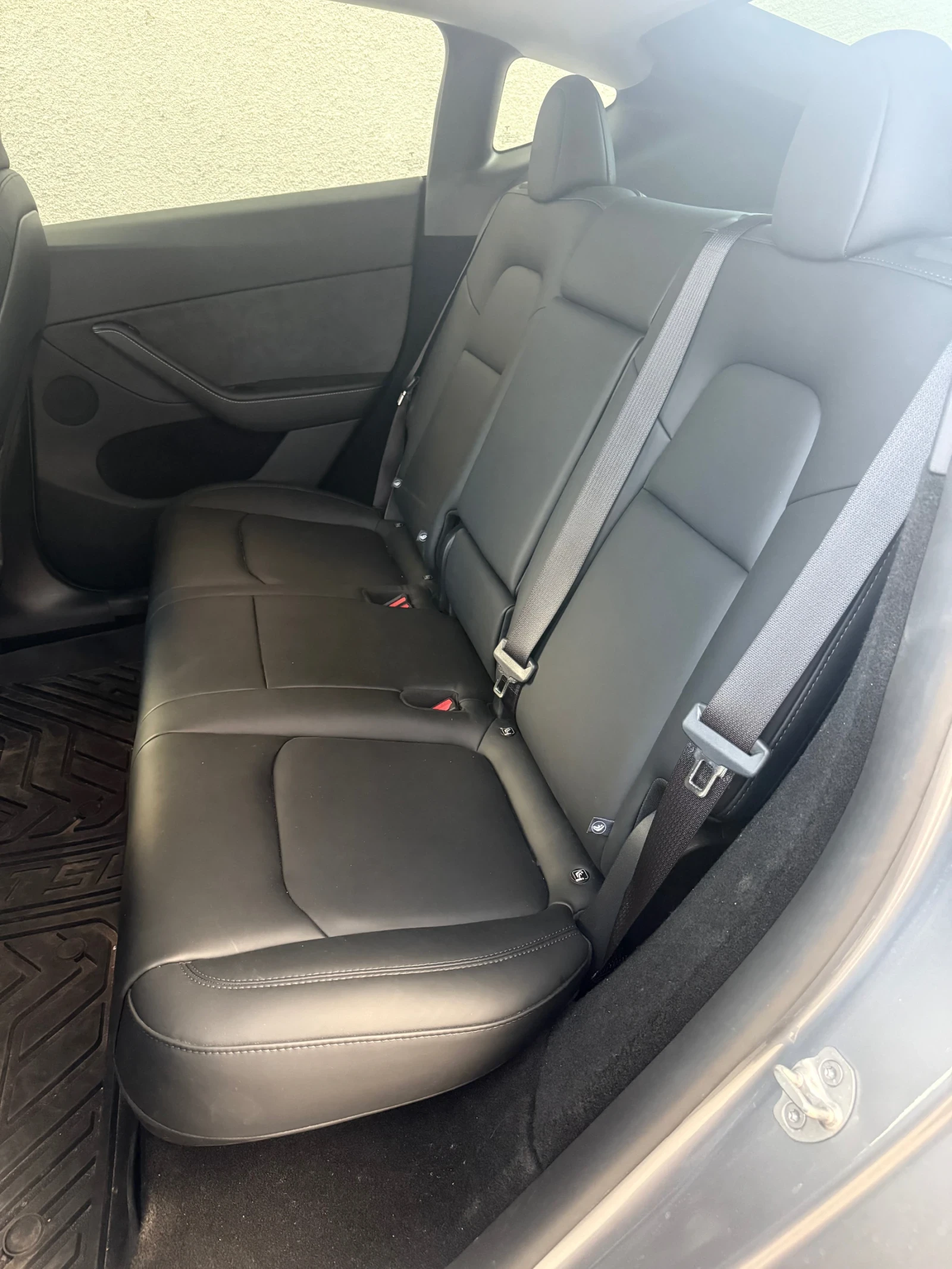 Tesla Model Y 2025 Dual Motor Acceleration boost , снимка 6 - Автомобили и джипове - 54895994