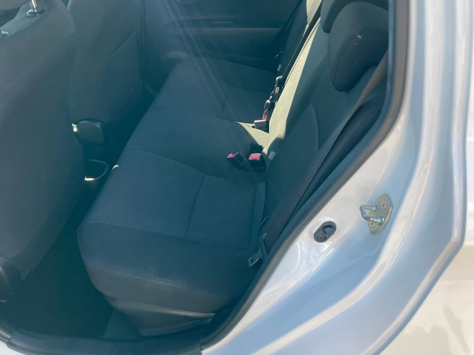 Toyota Yaris 1.5 Hibrid 75konq Avtomat TOP Kole 306000km, снимка 14 - Автомобили и джипове - 56058463